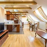Central Apartments 3 X Free Parking X Self Check-In